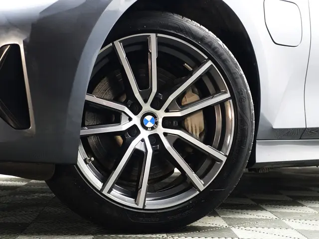 BMW 3 Serie 330e M Sport Aut- 2020 Hybride Benzine 30