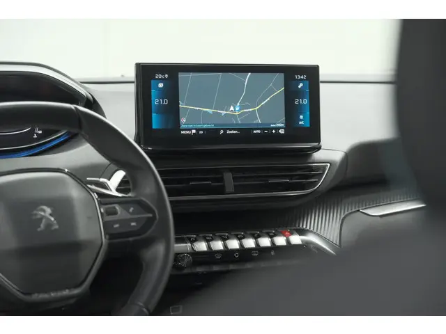 Peugeot 3008 PureTech 130 EAT8 Allure 2022 Benzine 54