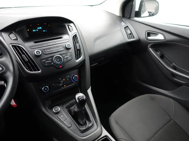 Ford Focus 1.0 Trend- 2018 Benzine 8