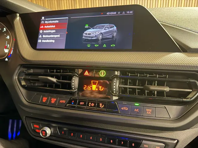 BMW 1 Serie 116i - M - Sport - 2021 Benzine 22