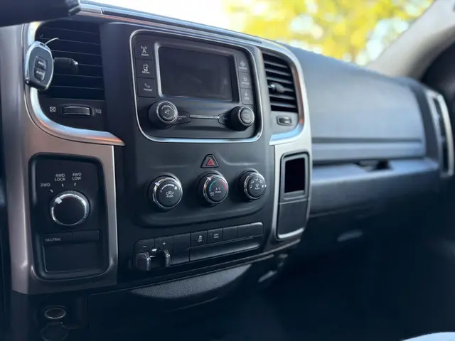 Dodge Ram 2500 SLT Hemi 5.7 V8 2018 LPG/Gas 11