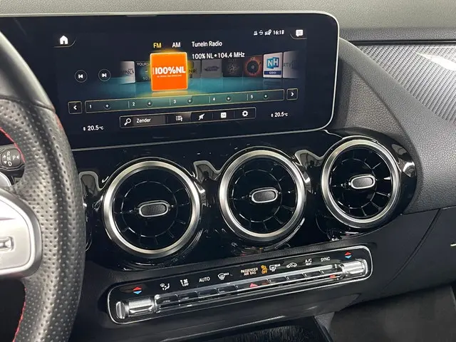Mercedes-Benz B-Klasse 180 Bus. Sol. AMG 2019 Benzine 7