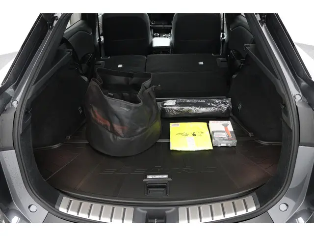 Lexus RZ 350e 35th Edition 77 kWh 2026 Elektrisch 33