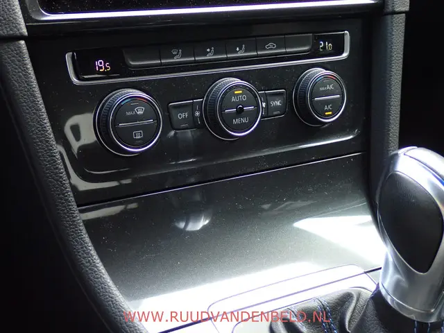 Volkswagen e-Golf 35,8KWH 94%SOH 2017 Elektrisch 12