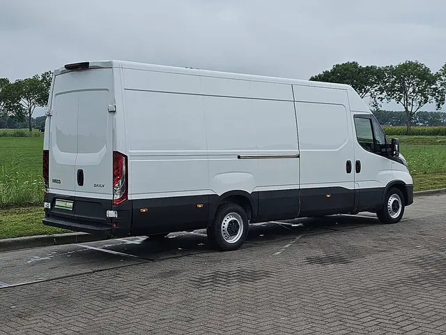 Iveco Daily 35S14 2023 Diesel 3