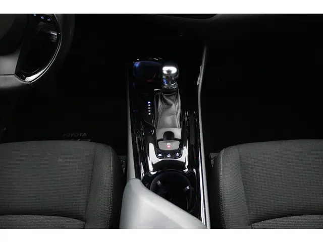 Toyota C-HR 1.8 Hybrid Dynamic 2018 Hybride Benzine 26