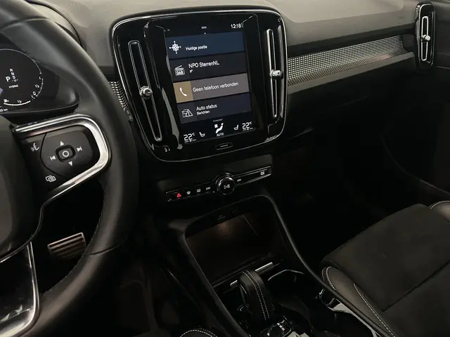 Volvo XC40 1.5 T4 Recharge R-Design 2021 Hybride Benzine 10