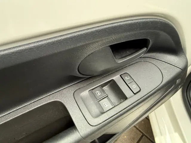 Volkswagen up! 1.0 BMT move up! 2018 Benzine 29