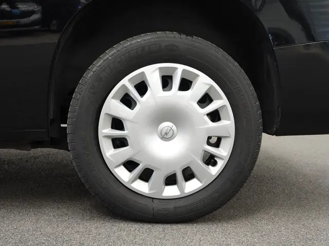 Opel Combo 130pk Automaat L2H1 Edition 2022 Diesel 6