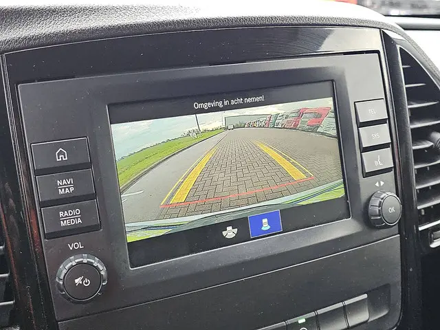 Mercedes-Benz Vito 114 CDI TOURER 2023 Diesel 15