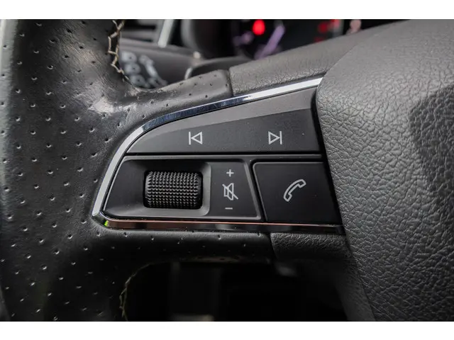 SEAT Leon Sportstourer ST 2.0 TSI Cupra 280 2015 Benzine 23