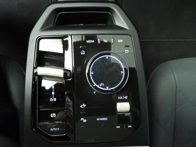 BMW iX xDrive40 2023 Elektrisch 16