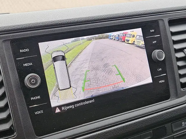 Volkswagen Crafter 35 2.0 2022 Diesel 13