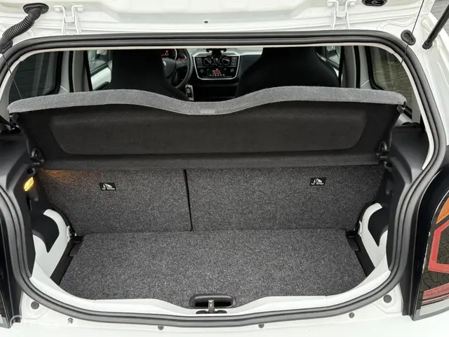 Volkswagen up! 1.0 BMT move up! BTW AIRCO 2020 Benzine 18