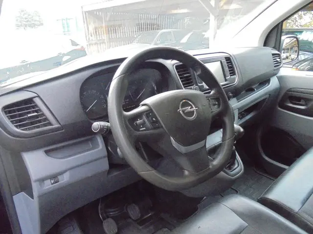 Opel Vivaro 2.0 CDTI L3H1 Edition Nette auto 2020 Diesel 17