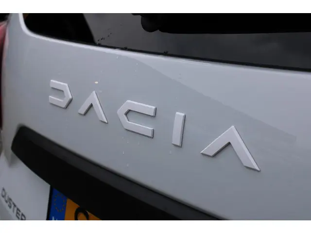 Dacia Duster TCe 130 Journey 2023 Benzine 10