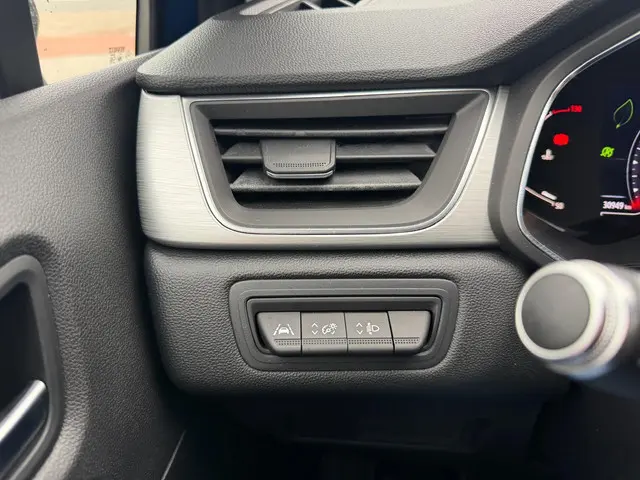 Renault Captur TCe EDC 140 Intens 2021 Benzine 16