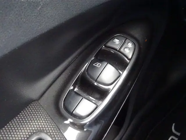 Nissan Juke 1.2 DIG-T S/S Connect Edition 2016 Benzine 17