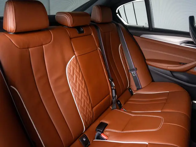 BMW 5 Serie Sedan 540i xDrive 2019 Benzine 10