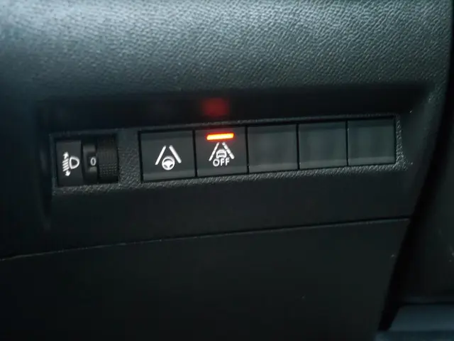 Peugeot e-2008 EV Allure 50 kWh 2020 Elektrisch 31