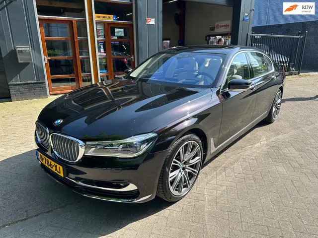 BMW 7 Serie 750Li xDrive High Executive 2017 Benzine