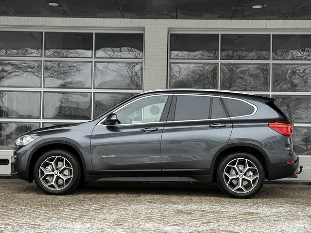 BMW X1 3