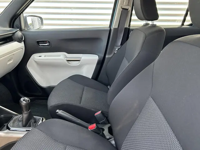 Suzuki Ignis 1.2 Smart Hybrid Stijl 2019 Benzine 9