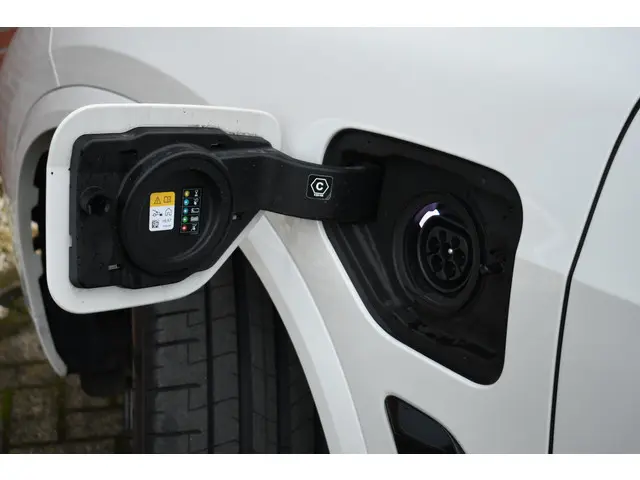 BMW X5 xDrive50e M-Sport 2023 Hybride Benzine 78