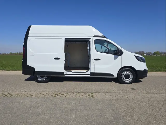 Renault Trafic 2.0 dCi 150 T29 L2 H2 Comfort 2022 Diesel 25