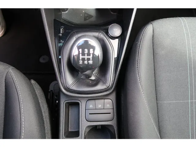 Ford Fiesta 1.1 Trend 2019 Benzine 21