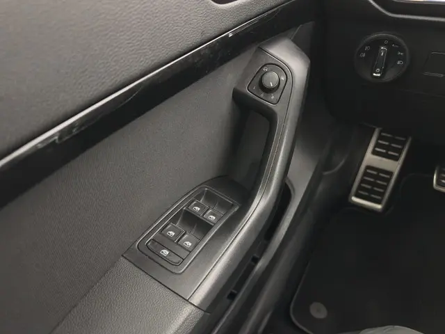 SEAT Ateca 1.5 TSI FR Business Intense 2020 Benzine 21