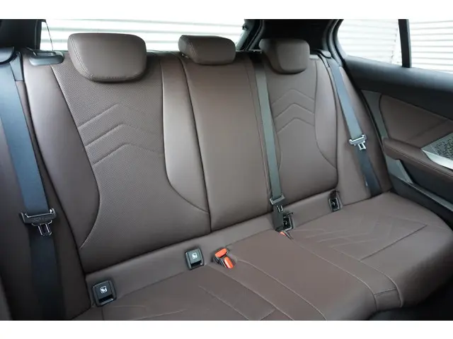 BMW 1 Serie 120 2024 Benzine 10