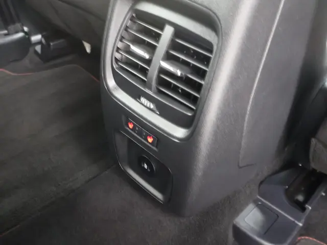 Ford Kuga 2.5 FHEV 190PK ST-Line 2025 Hybride Benzine 27