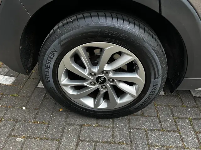 Hyundai Tucson 1.6 GDi Premium 2018 Benzine 23