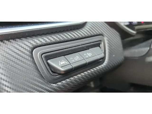 Renault Clio 1.3 TCe R.S. Line 2020 Benzine 34