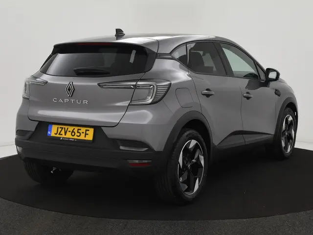 Renault Captur 1.3 mild hybrid 160PK techno 2025 Benzine 7