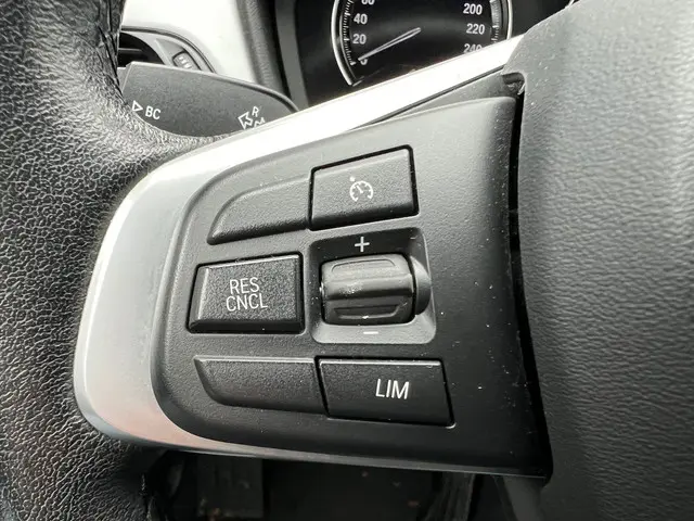 BMW X1 SDrive18i Executive Automaat 2020 Benzine 18