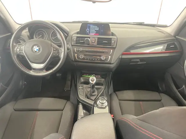 BMW 1 Serie 114i EDE Sport Edition 2014 Benzine 36