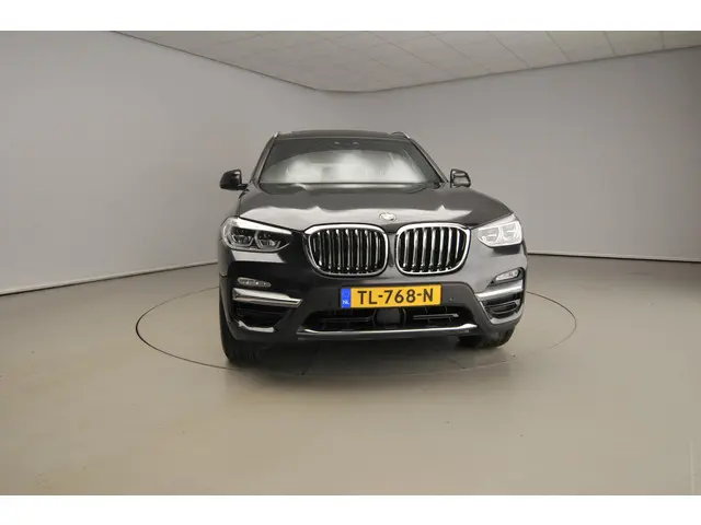 BMW X3 xDrive20i 2018 Benzine 5