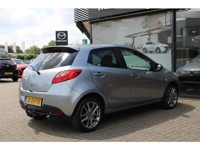 Mazda 2 1.3 Navigator GT 2012 Benzine 7