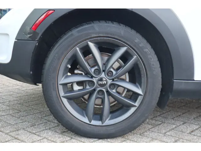 MINI Countryman Mini 1.6 Cooper S Chili 2013 Benzine 33