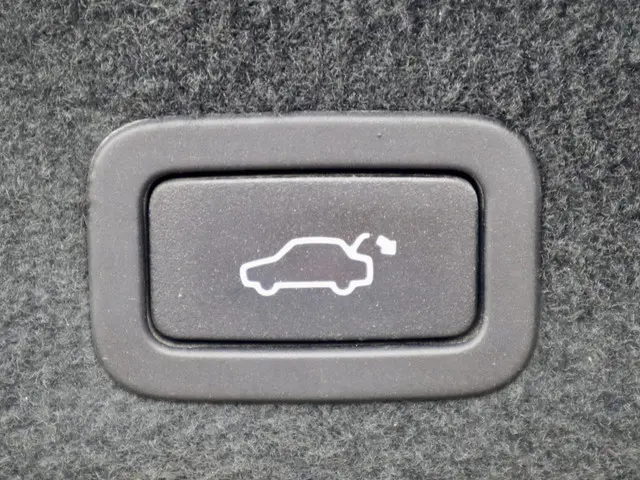 Volvo V70 D2 Nordic+ Automaat, excl BPM 2014 Diesel 14