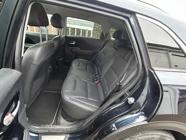 Kia e-Niro ExecutiveLine 64 kWh 2019 Elektrisch 6