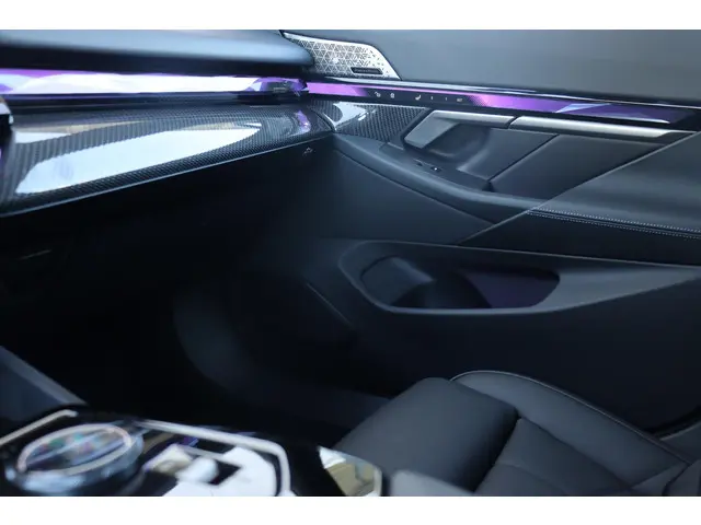 BMW i5 M60 xDrive 84 kWh 2024 Elektrisch 34