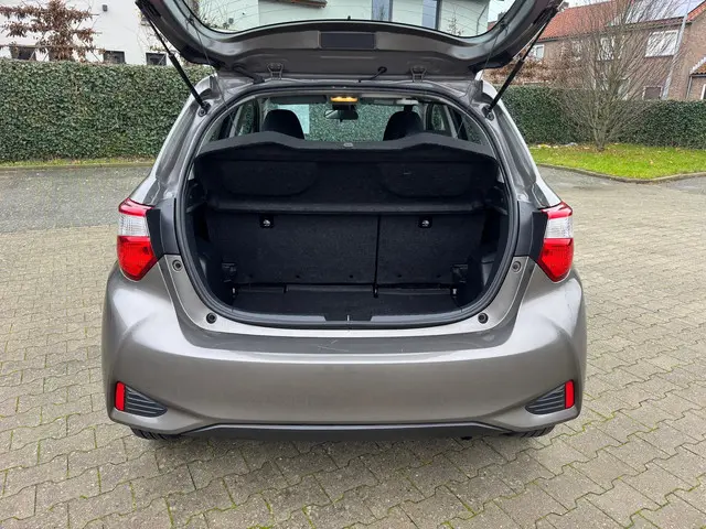 Toyota Yaris 1.0 VVT-i Aspiration 2017 Benzine 12