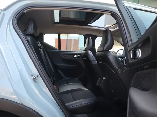 Volvo XC40 1.5 T3 Momentum 2019 Benzine 4