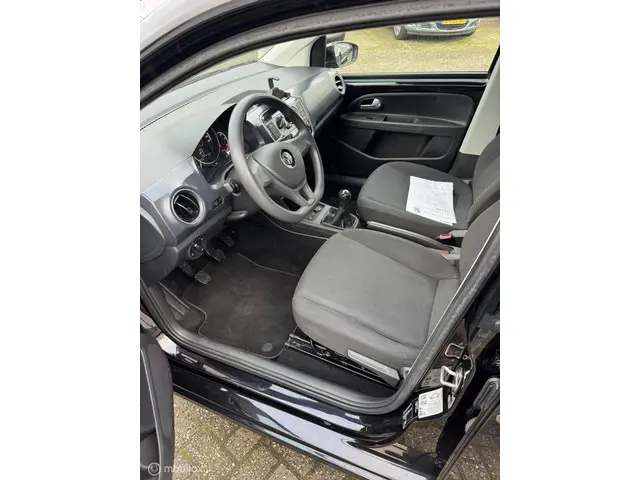 Volkswagen up! 1.0 BMT move up! 2019 Benzine 12