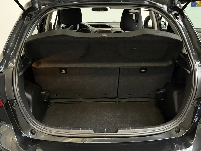 Toyota Yaris 1.5 Hybrid Aspiration 2018 Hybride Benzine 24