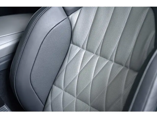 Mercedes-Benz AMG GT 4.0 Premium 2022 Benzine 40