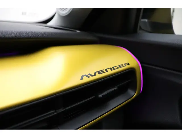 Jeep Avenger Summit 54 kWh 2025 Elektrisch 38